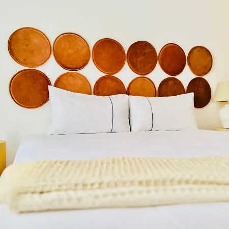 Canaryislandshost L Surfside Famara