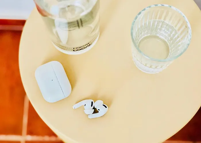 Canaryislandshost L Surfside Famara