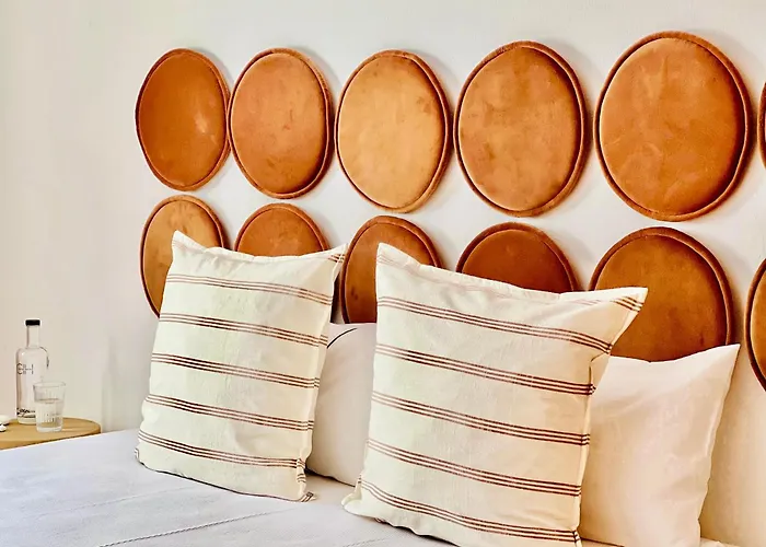 Canaryislandshost L Bruma