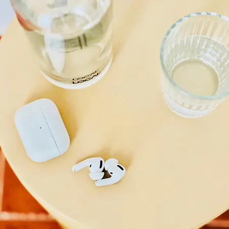 Canaryislandshost L Surfside Famara