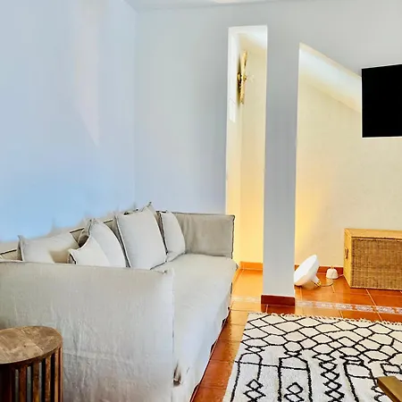 Canaryislandshost L Bruma Apartamento Famara