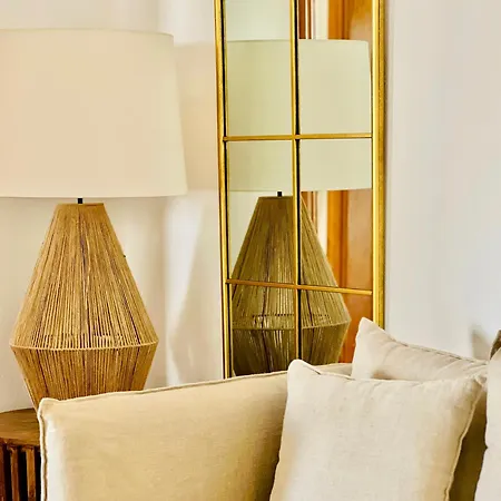 Canaryislandshost L Bruma * Famara