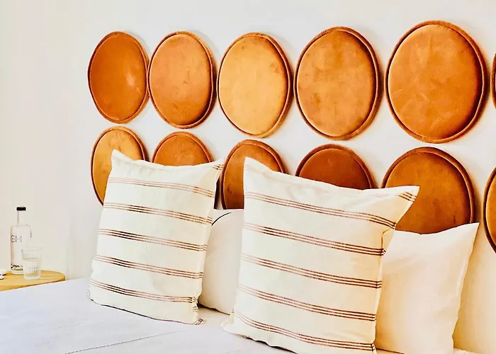 Canaryislandshost L Bruma *