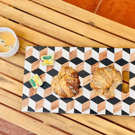 Canaryislandshost L Surfside *